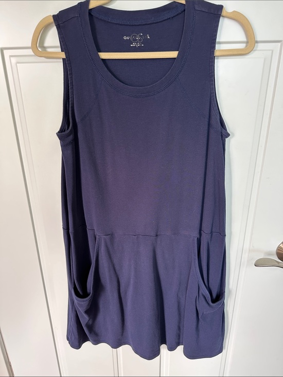 august silk Dresses & Skirts - august silk Sleeveless Tunic Dress in Navy with Pockets Athletic feel Comfy